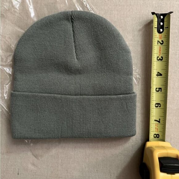 Gray knit beanie hat with embroidered patch on front "Get Lost" OS NWT - Picture 3 of 5